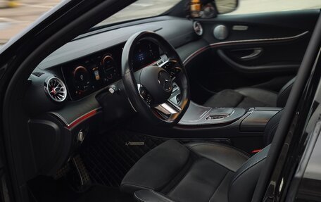 Mercedes-Benz E-Класс, 2021 год, 5 999 999 рублей, 8 фотография