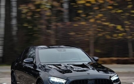 Mercedes-Benz E-Класс, 2021 год, 5 999 999 рублей, 2 фотография