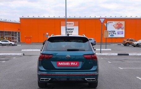 Volkswagen Tiguan II, 2021 год, 4 850 000 рублей, 6 фотография