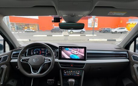 Volkswagen Tiguan II, 2021 год, 4 850 000 рублей, 9 фотография