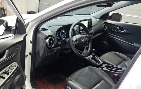 Hyundai Kona I, 2021 год, 1 650 000 рублей, 10 фотография