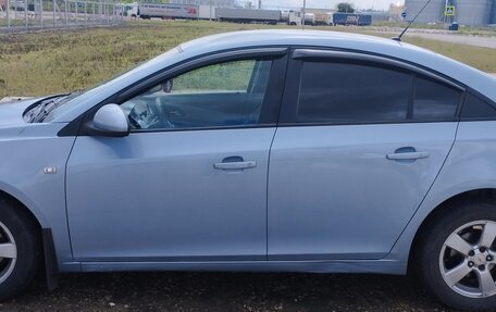 Chevrolet Cruze II, 2010 год, 550 000 рублей, 1 фотография