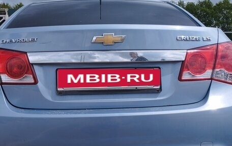 Chevrolet Cruze II, 2010 год, 550 000 рублей, 9 фотография