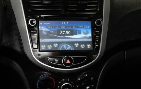 Hyundai Solaris II рестайлинг, 2013 год, 592 000 рублей, 10 фотография