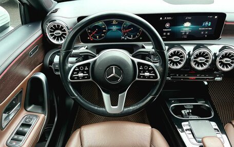 Mercedes-Benz A-Класс, 2019 год, 2 500 000 рублей, 11 фотография