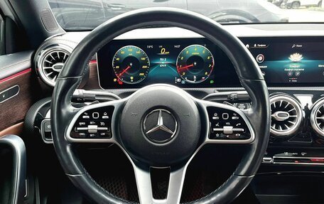 Mercedes-Benz A-Класс, 2019 год, 2 500 000 рублей, 12 фотография