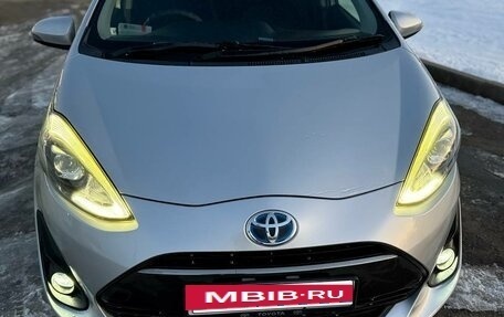 Toyota Aqua I, 2018 год, 1 060 000 рублей, 3 фотография