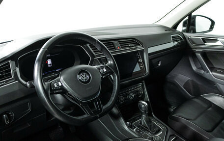 Volkswagen Tiguan II, 2017 год, 2 799 898 рублей, 11 фотография