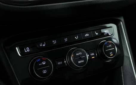 Volkswagen Tiguan II, 2017 год, 2 799 898 рублей, 19 фотография