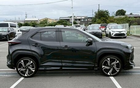 Toyota Yaris Cross, 2022 год, 2 150 000 рублей, 8 фотография