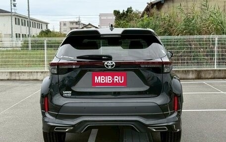 Toyota Yaris Cross, 2022 год, 2 150 000 рублей, 6 фотография