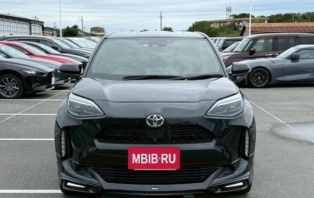 Toyota Yaris Cross, 2022 год, 2 150 000 рублей, 3 фотография
