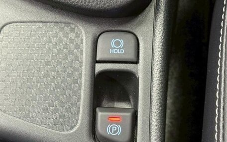 Toyota Yaris Cross, 2022 год, 2 150 000 рублей, 16 фотография