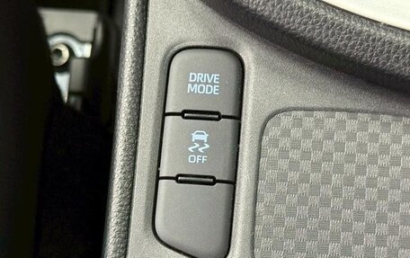 Toyota Yaris Cross, 2022 год, 2 150 000 рублей, 15 фотография