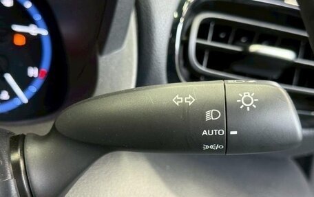 Toyota Yaris Cross, 2022 год, 2 150 000 рублей, 23 фотография