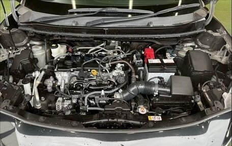 Toyota Yaris Cross, 2022 год, 2 150 000 рублей, 29 фотография