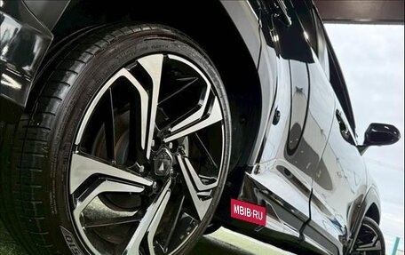 Toyota Yaris Cross, 2022 год, 2 150 000 рублей, 30 фотография