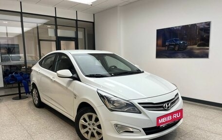 Hyundai Solaris II рестайлинг, 2015 год, 1 150 000 рублей, 4 фотография