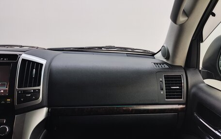 Toyota Land Cruiser 200, 2013 год, 4 300 000 рублей, 17 фотография