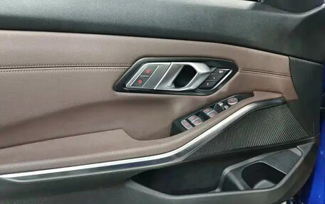 BMW 3 серия, 2022 год, 2 623 555 рублей, 14 фотография