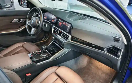 BMW 3 серия, 2022 год, 2 623 555 рублей, 9 фотография