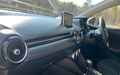 Mazda Demio IV, 2016 год, 1 195 000 рублей, 9 фотография