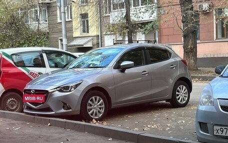Mazda Demio IV, 2016 год, 1 195 000 рублей, 2 фотография