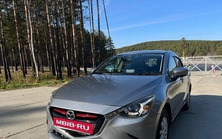 Mazda Demio IV, 2016 год, 1 195 000 рублей, 12 фотография