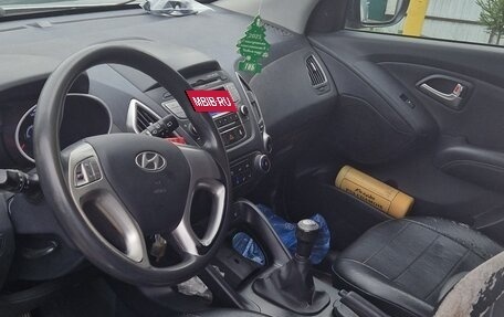 Hyundai ix35 I рестайлинг, 2013 год, 1 300 000 рублей, 9 фотография