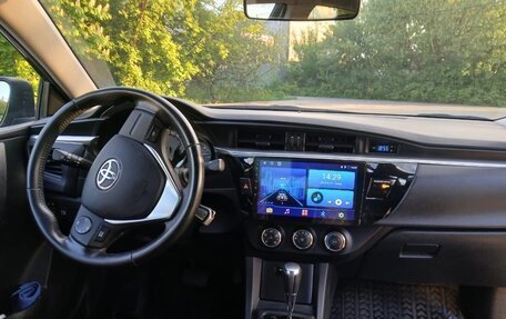 Toyota Corolla, 2015 год, 1 390 000 рублей, 10 фотография