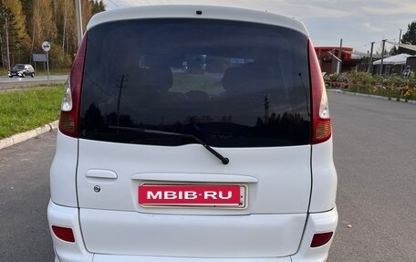 Toyota FunCargo, 2001 год, 400 000 рублей, 3 фотография