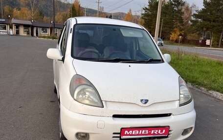 Toyota FunCargo, 2001 год, 400 000 рублей, 1 фотография