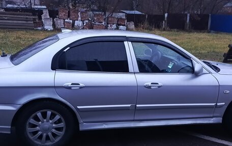 Hyundai Sonata IV рестайлинг, 2005 год, 420 000 рублей, 1 фотография