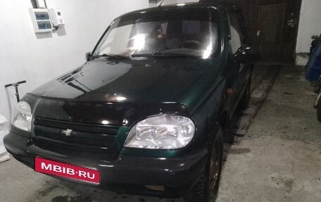 Chevrolet Niva I рестайлинг, 2005 год, 195 000 рублей, 1 фотография