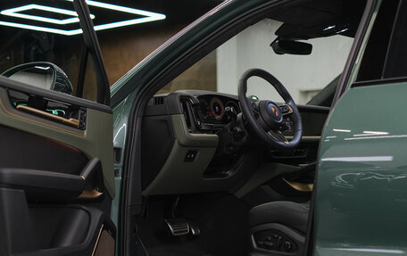 Porsche Cayenne III, 2025 год, 22 989 000 рублей, 13 фотография