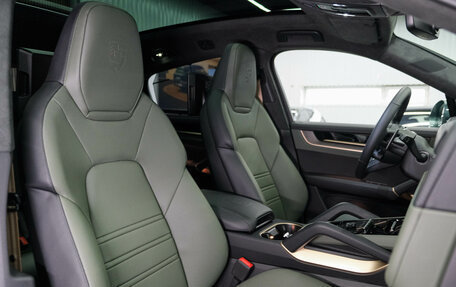 Porsche Cayenne III, 2025 год, 22 989 000 рублей, 2 фотография