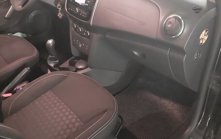 Renault Logan II, 2015 год, 700 000 рублей, 8 фотография