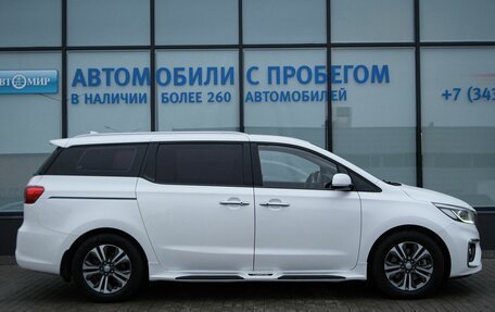 KIA Carnival III, 2019 год, 2 695 000 рублей, 6 фотография