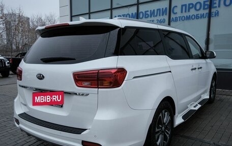 KIA Carnival III, 2019 год, 2 695 000 рублей, 5 фотография