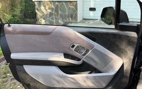 BMW i3 I01 рестайлинг, 2018 год, 2 300 000 рублей, 21 фотография