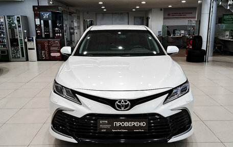 Toyota Camry, 2021 год, 2 949 000 рублей, 2 фотография