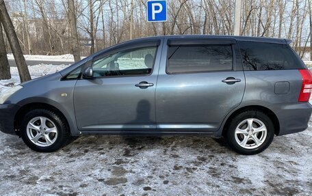 Toyota Wish II, 2003 год, 580 000 рублей, 2 фотография