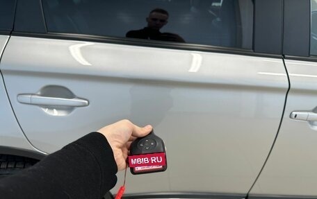 Mitsubishi Outlander III рестайлинг 3, 2019 год, 2 799 999 рублей, 26 фотография