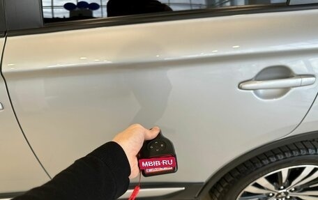 Mitsubishi Outlander III рестайлинг 3, 2019 год, 2 799 999 рублей, 22 фотография