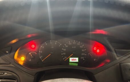 Ford Focus IV, 2000 год, 290 000 рублей, 6 фотография