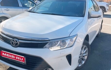 Toyota Camry, 2015 год, 2 080 000 рублей, 3 фотография