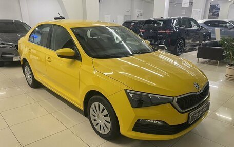 Skoda Rapid II, 2021 год, 1 799 000 рублей, 3 фотография