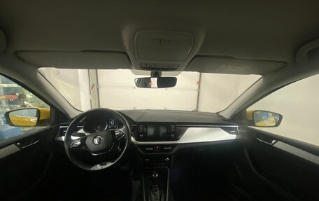 Skoda Rapid II, 2021 год, 1 799 000 рублей, 9 фотография