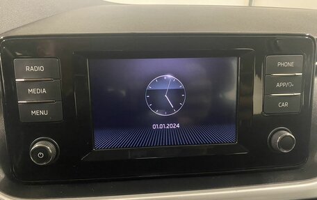 Skoda Rapid II, 2021 год, 1 799 000 рублей, 22 фотография