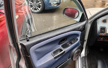 Mitsubishi Carisma I, 2001 год, 360 000 рублей, 19 фотография